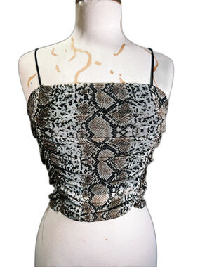 Popular 21 Crop Top Size L Modern  Mob Wife Animal Print Dark Academia Top